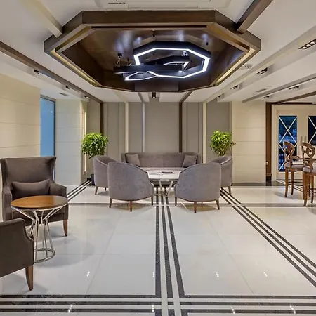 Hotel B Business &