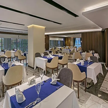 Hotel B Business & 5*